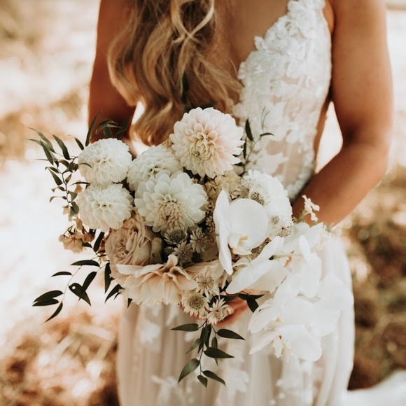 Galia Lahav Wedding Dress - Picture 8 of 16